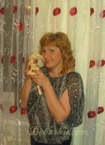 Девушка ЛАРИСА 47 Русская из Санкт-Петербурга